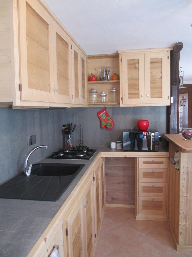 Maison Des Abeilles Vda Gressan N 0028 Екстериор снимка