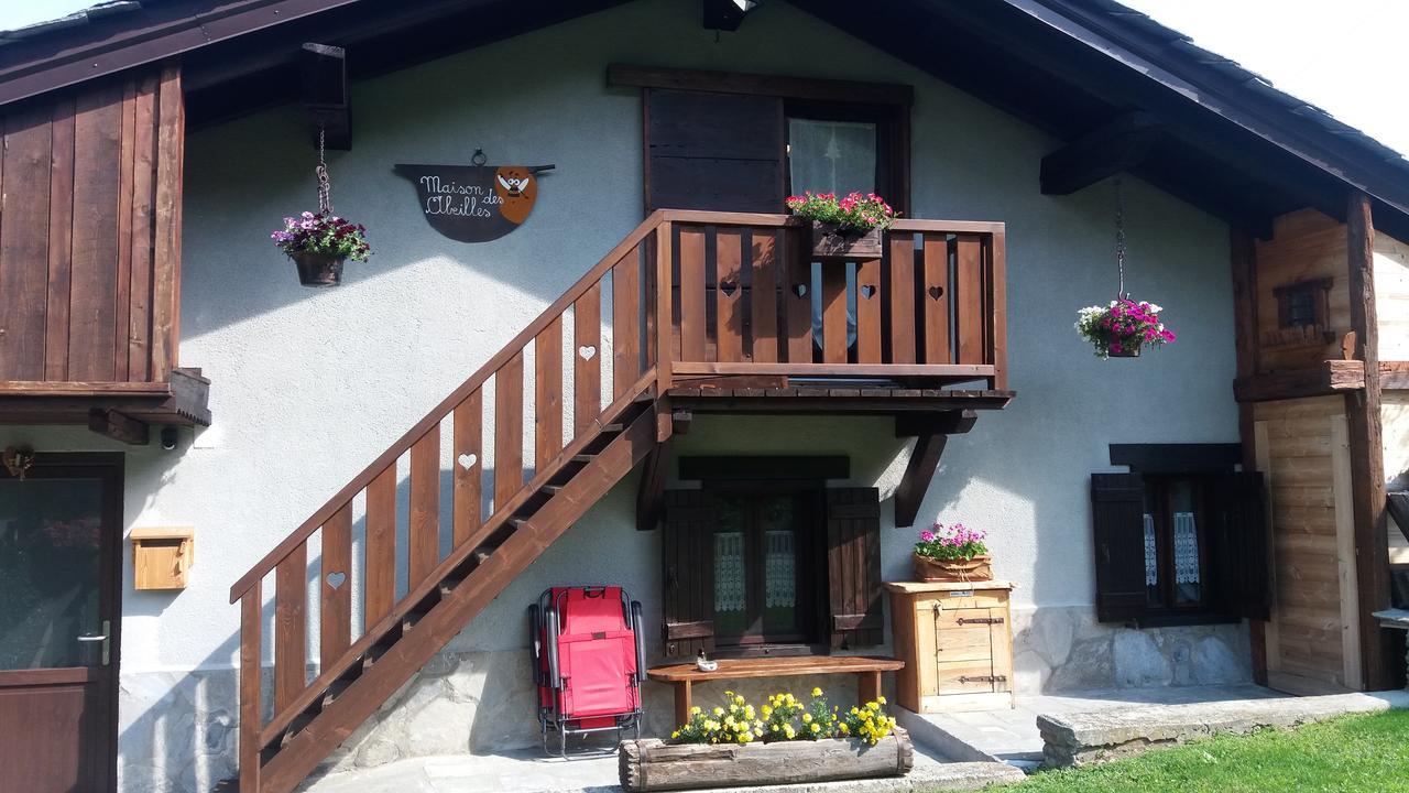 Maison Des Abeilles Vda Gressan N 0028 Екстериор снимка